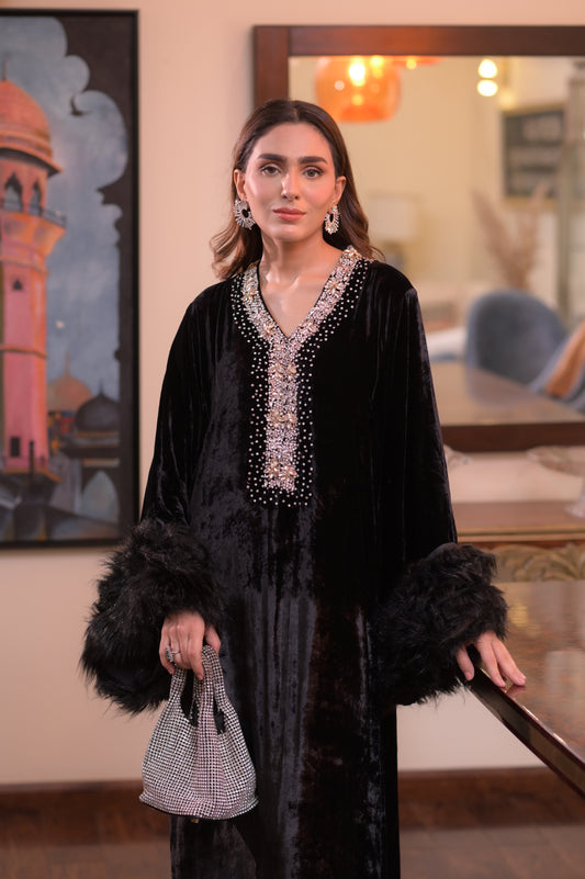 Pakistani Black fur kaftan in UK (United Kingdom)