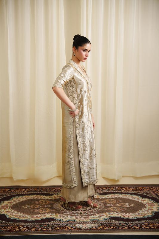 Lama Formal