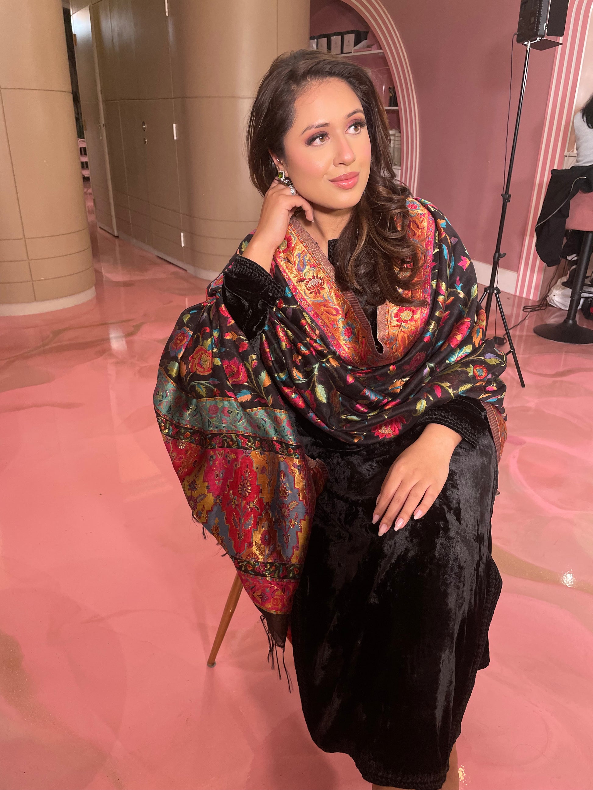 Black shawl best sale